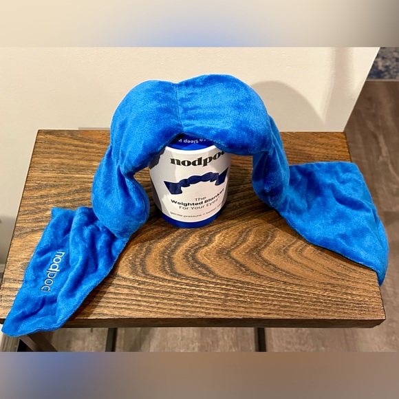 nodpod Other Nwt Nodpod The Weighted Blanket For Your Eyes Blue